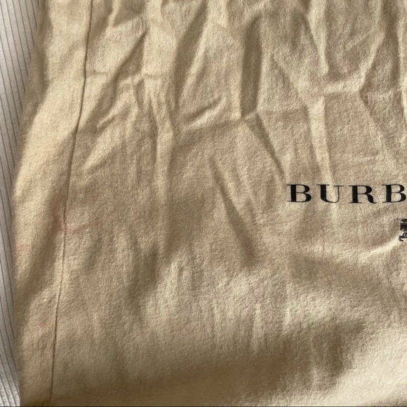 Burberry London Leather Shoulder Bag - Picture 7 of 9